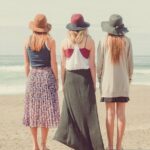 jeunes femmes sur la plage